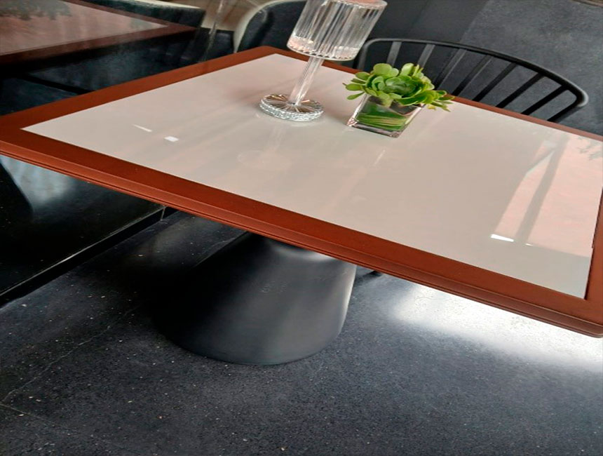 Mesa de Piedra Sinterizada