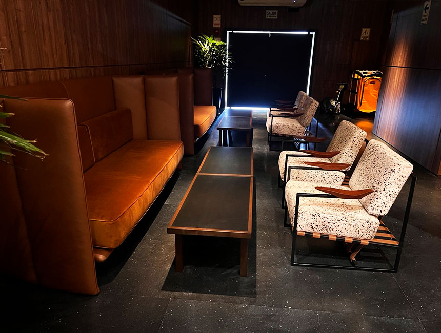 Mesa Lounge
